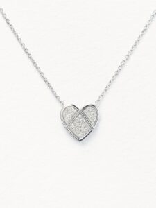 748253-collier-l-attrape-coeur-or-blanc-diamants-petit-modele-poiray_1